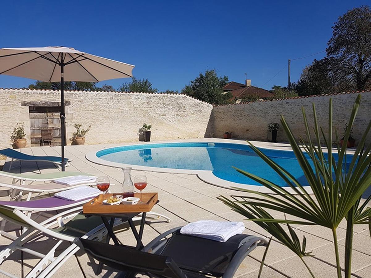 Mas De La Piniere Bed & Breakfast Mauprevoir Bagian luar foto